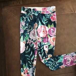 These leggings are absolutely gorgeous!